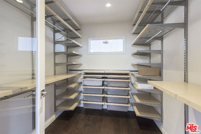 28028 SEA LANE Drive, Malibu CA: https://media.crmls.org/mediaz/87f49032-a046-40ee-9a1c-c2ad69b9bb93.jpg