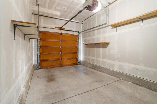 141 Albacore Lane, Foster City CA: https://media.crmls.org/mediaz/87f49b32-2e90-4653-9b9c-898954e1cb3a.jpg