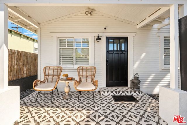 1605 Cabrillo Avenue photo 22