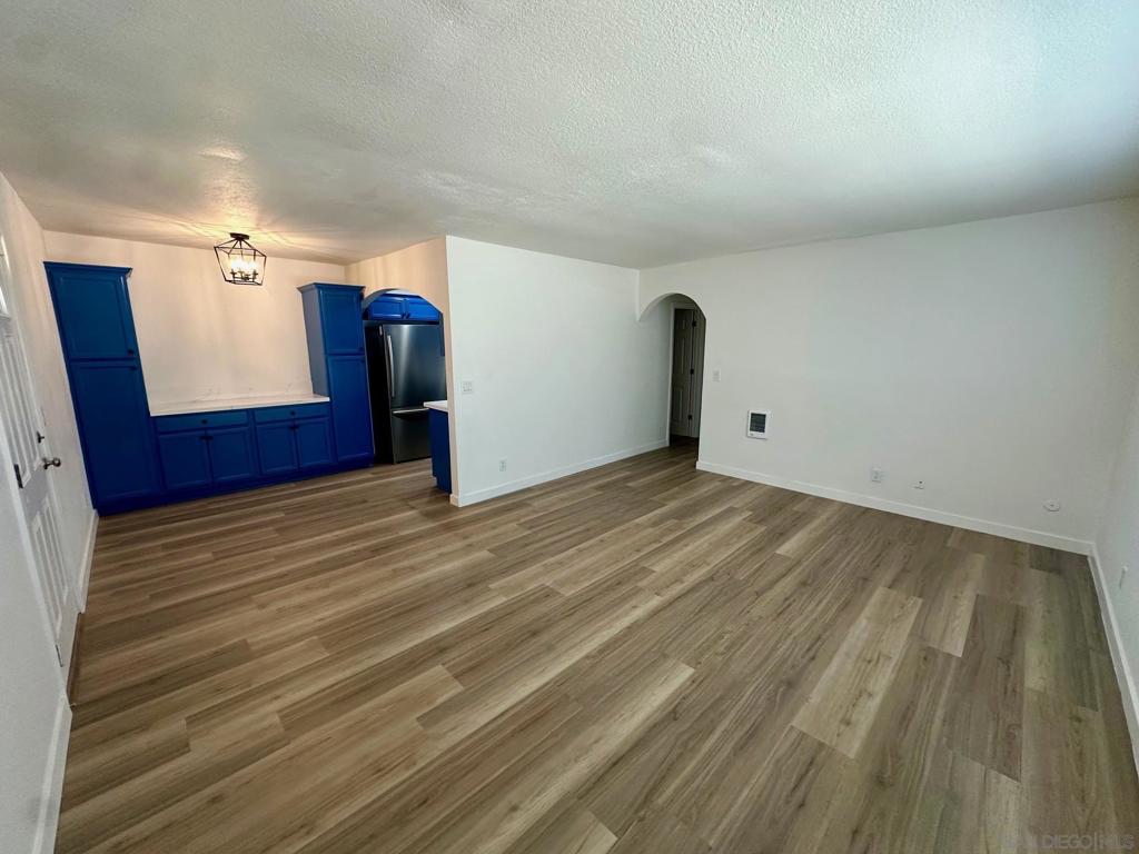 MLS #250043036SD image #10