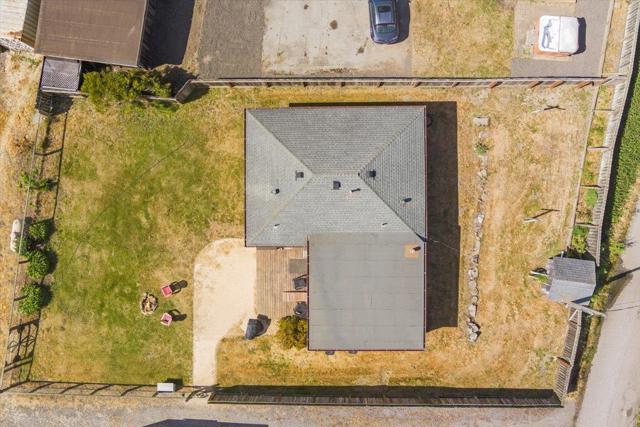 1263 Reservoir Road, Pescadero CA: https://media.crmls.org/mediaz/87f6feea-5b08-4b8c-b8b3-2b14b7e0600f.jpg