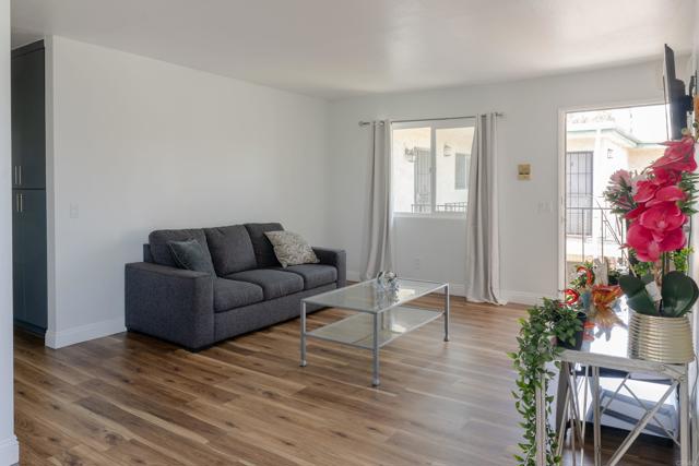 Detail Gallery Image 5 of 14 For 4161 Winona Ave #10,  San Diego,  CA 92105 - 2 Beds | 2 Baths