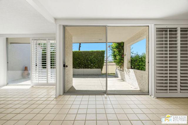 2515 N Whitewater Club Drive #A, Palm Springs, CA 92262