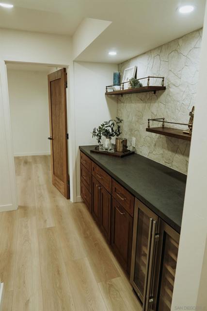 2143 Caminito San Martin, La Jolla CA: https://media.crmls.org/mediaz/87f84f96-9cb2-4001-ad90-9acb2eb10d57.jpg