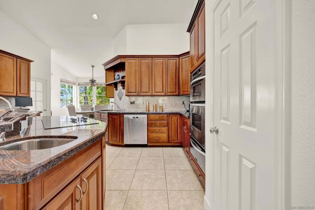 14265 Sandhill Rd, Poway CA: https://media.crmls.org/mediaz/87fb60f7-c942-474b-974d-cb0f859ced8b.jpg