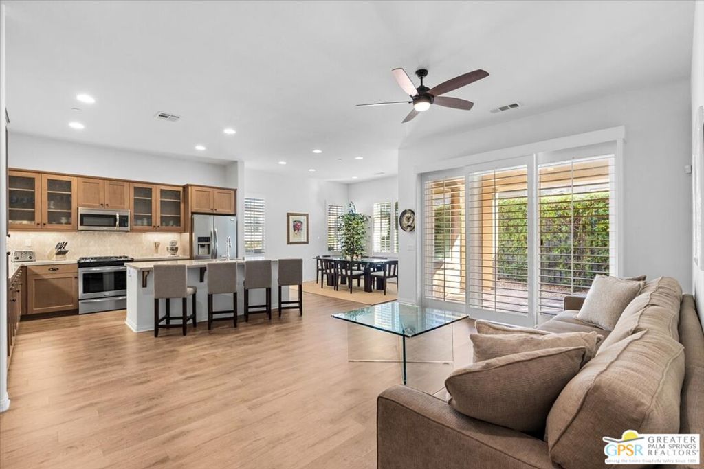 MLS #25613537PS image #2