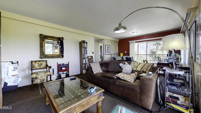 405 Mission Road, Glendale CA: https://media.crmls.org/mediaz/87fc9d19-e8b1-42f1-a44c-a0f947d243b3.jpg