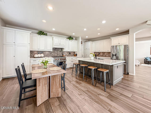 Image 14 of 67 For 388 Via Cresta