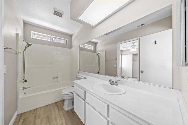 Detail Gallery Image 13 of 16 For 39834 Brandy Ln, Murrieta,  CA 92563 - 3 Beds | 2/1 Baths