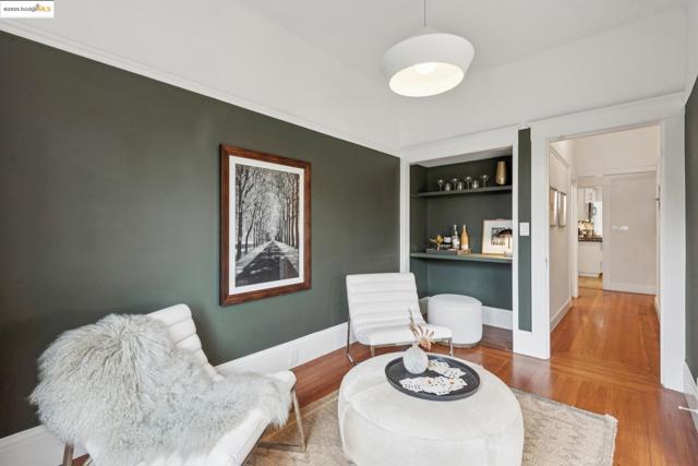 3 Craig Ave, Piedmont CA: https://media.crmls.org/mediaz/87ffca5a-6b2f-4531-aac4-2d2ba5633a70.jpg
