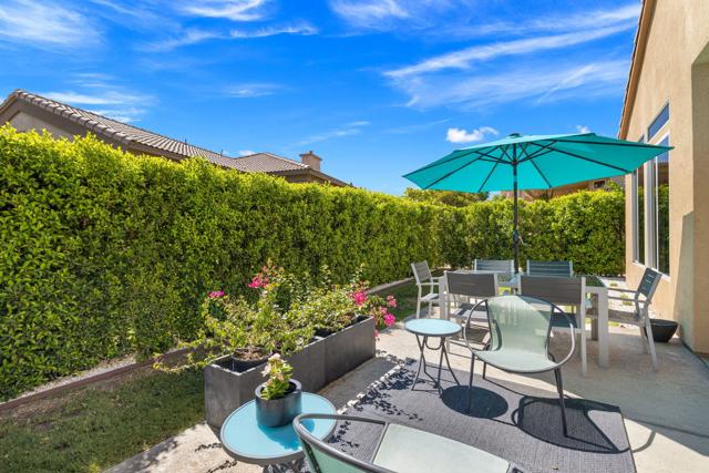 44718 Alexandria Vale, Indio CA: https://media.crmls.org/mediaz/88007781-2ad2-44d9-8091-a20bf3442107.jpg