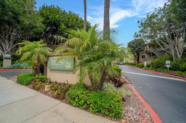 7405 Charmant Dr, San Diego CA: https://media.crmls.org/mediaz/880097ec-7024-43c2-a641-2d69c11076a5.jpg