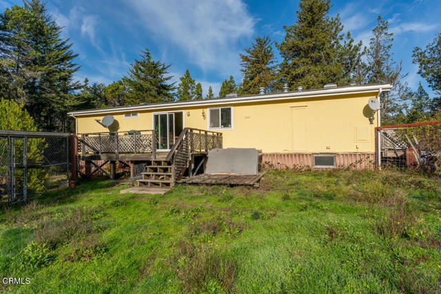 Detail Gallery Image 4 of 23 For 42015 Caspar Little Lake Rd, Mendocino,  CA 95460 - 3 Beds | 2 Baths