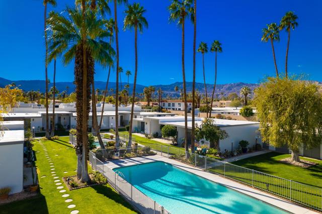 45301 Deep Canyon Road, Palm Desert CA: https://media.crmls.org/mediaz/8800ecc7-12b4-4f4e-8844-b72cf6c65bac.jpg