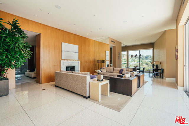 1470 CARLA, Beverly Hills CA: https://media.crmls.org/mediaz/88020f61-b179-458a-9b8b-b56ff4d4aa05.jpg