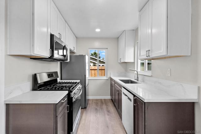 4646 48 Cherokee Avenue, San Diego CA: https://media.crmls.org/mediaz/88021216-ccaf-4993-9fd0-593733d7d79c.jpg