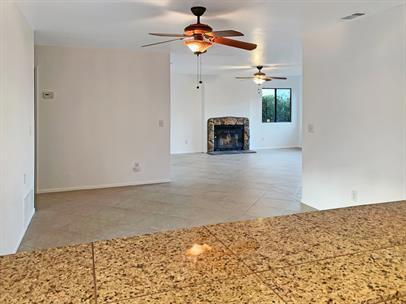 53085 Avenida Obregon, La Quinta CA: https://media.crmls.org/mediaz/8802961d-e2ad-4d09-8327-b5b55df54c0e.jpg