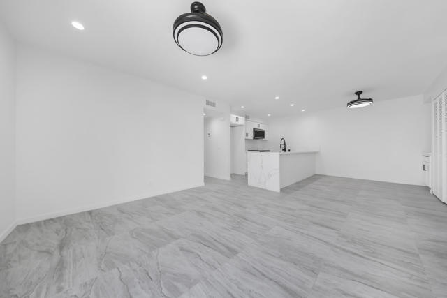 1351 Sunflower S S Circle, Palm Springs CA: https://media.crmls.org/mediaz/88037c89-0398-45cb-9b52-14786f28cad0.jpg