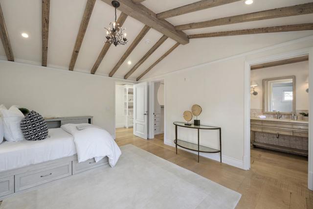 3 Vintage Court, Woodside CA: https://media.crmls.org/mediaz/8805faee-031d-4ba7-8af6-190c0057f3fc.jpg