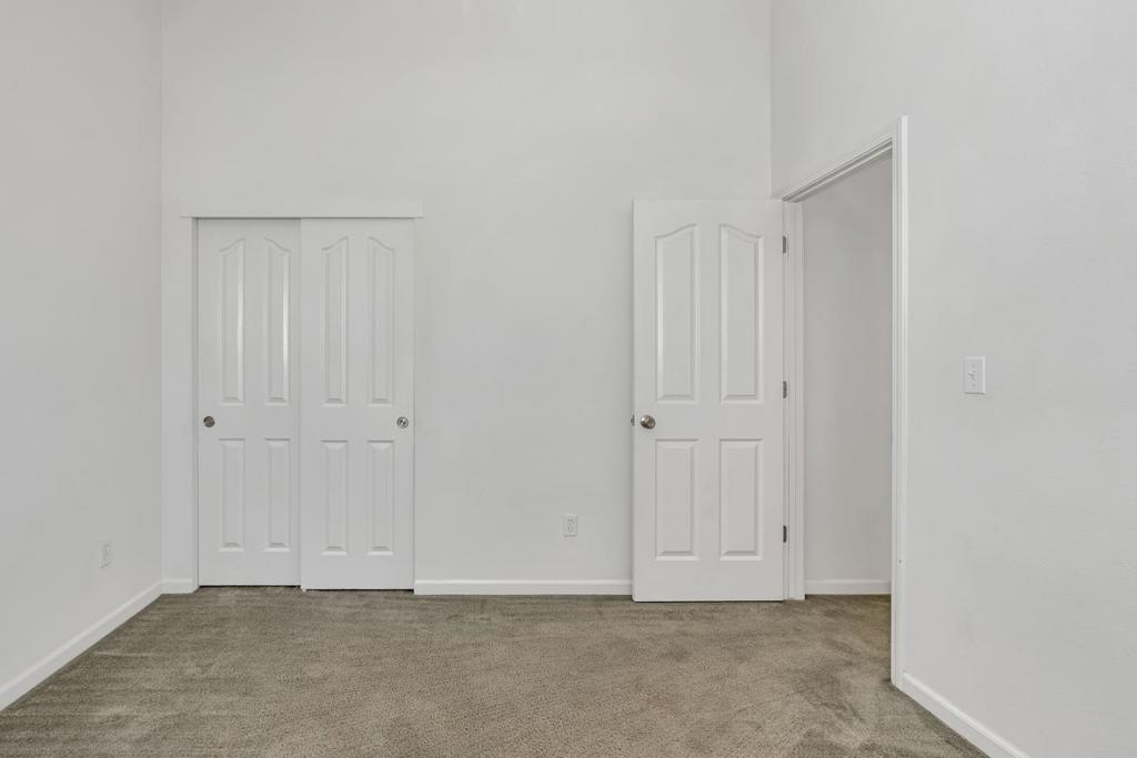 https://media.crmls.org/mediaz/88069db2-79a3-42a3-b793-6b5048cad561.jpg?preset=X-Large