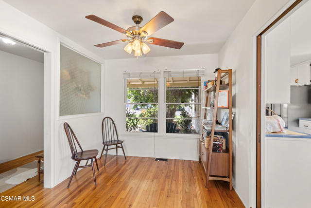 60 Grandview Circle, Camarillo CA: https://media.crmls.org/mediaz/880718fa-7268-4aaf-bd6c-21dce7858f56.jpg
