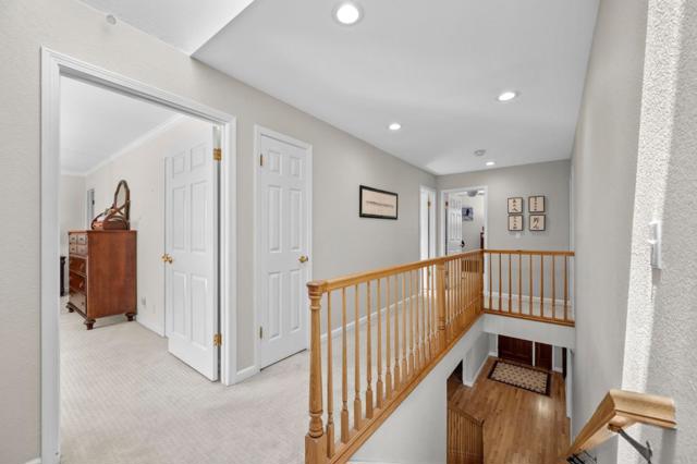 316 Valdez Avenue, Half Moon Bay CA: https://media.crmls.org/mediaz/88098066-e969-4e92-81aa-7199aae60062.jpg