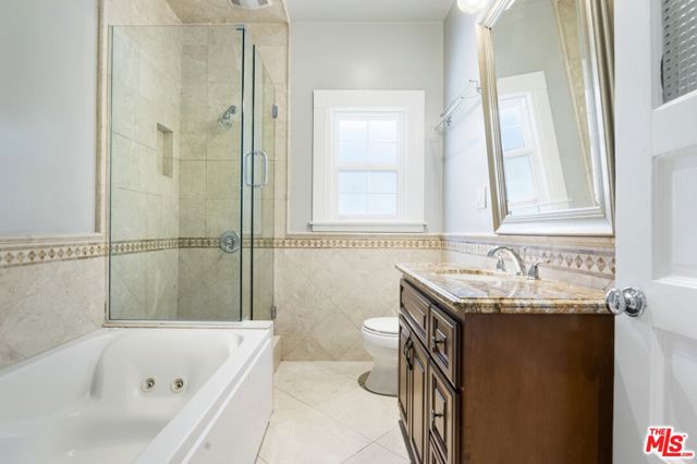 2230 W 30th Street, Los Angeles CA: https://media.crmls.org/mediaz/88099b5f-706e-4270-977c-c536b2ebff69.jpg