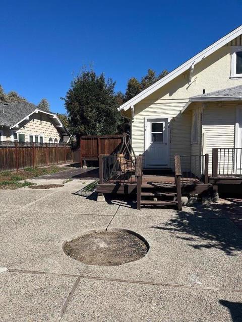 395 S 13th Street, San Jose CA: https://media.crmls.org/mediaz/880a6f68-0a38-4526-83cb-4881b081e73a.jpg