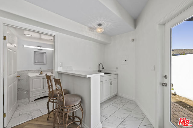 8944 Enfield Avenue, Sherwood Forest CA: https://media.crmls.org/mediaz/880a9352-b92c-4ddc-a4a1-660cddec0bf9.jpg