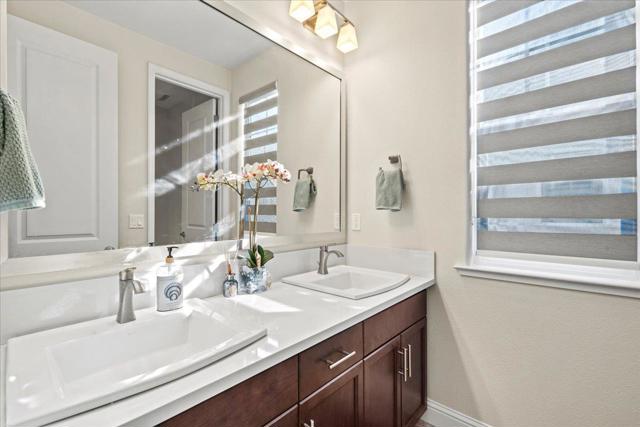 3013 Arido Way, Marina CA: https://media.crmls.org/mediaz/880b7e73-27a3-4fd0-88f8-bfcdf34d839e.jpg