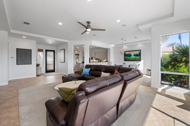 50500 Cypress Point Drive, La Quinta CA: https://media.crmls.org/mediaz/880b80ff-9237-440b-bb8e-44ee403a36fa.jpg