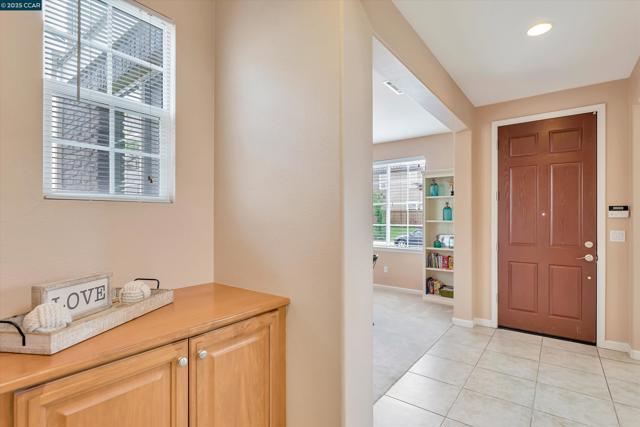 1489 Menton St, Danville CA: https://media.crmls.org/mediaz/880cd36e-2fae-40d0-ac00-0fb35ae8e857.jpg