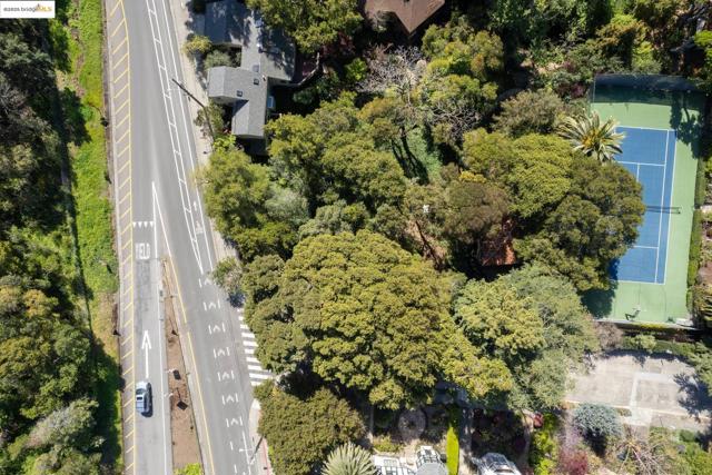 0 Ivanhoe, Oakland CA: https://media.crmls.org/mediaz/880cf1e7-28b7-4280-b56c-1a09769676d0.jpg