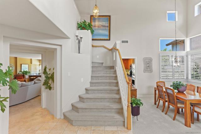 11464 Alborada, San Diego CA: https://media.crmls.org/mediaz/880d34af-5741-4bdb-bf09-6aa484caddd7.jpg