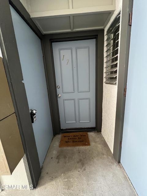 1342 Hillcrest Drive, Thousand Oaks CA: https://media.crmls.org/mediaz/880d94c5-78a8-4090-a93a-bf2a976c5940.jpg