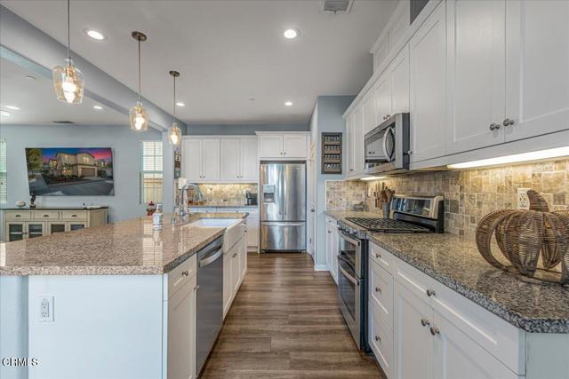 Detail Gallery Image 18 of 76 For 2687 Cedar St, Ventura,  CA 93001 - 4 Beds | 3 Baths