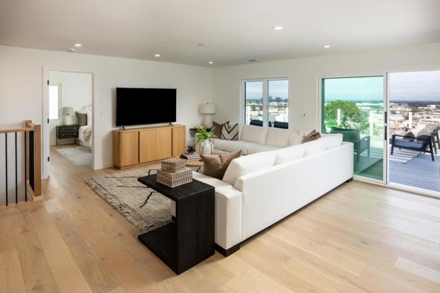 1689 Sunnyslope Avenue, Belmont CA: https://media.crmls.org/mediaz/880eb1f8-bde6-440f-bea7-5cefe9c29321.jpg