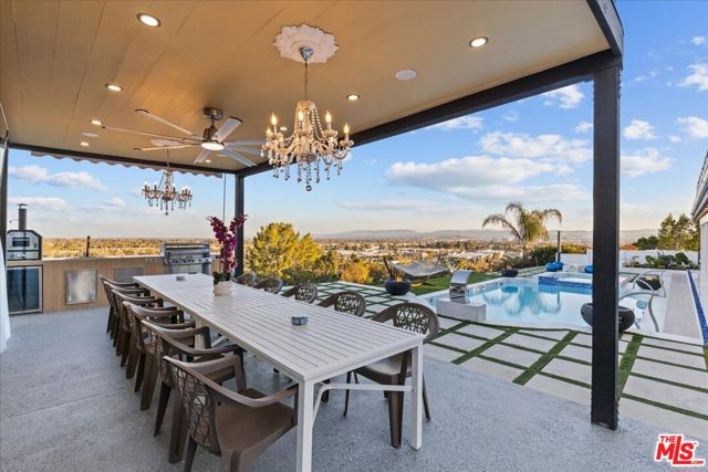 8600 Farralone Avenue, West Hills CA: https://media.crmls.org/mediaz/880fa289-0be7-49a5-9918-9ac2ccc137d1.jpg