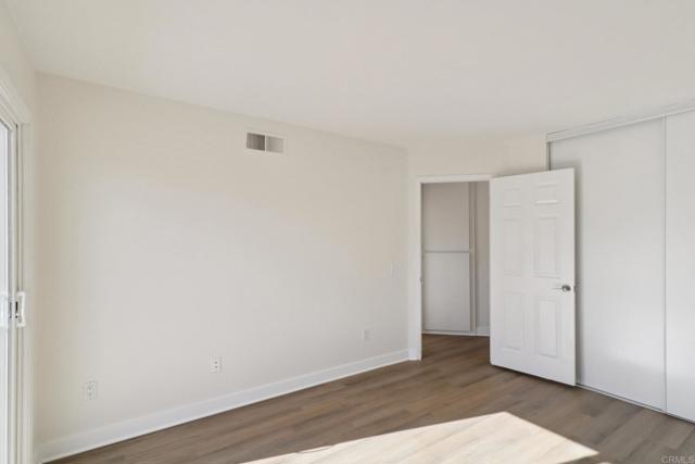2933 Via Emerado, Carlsbad CA: https://media.crmls.org/mediaz/880fc950-248e-43fb-841d-0247ae48b43f.jpg