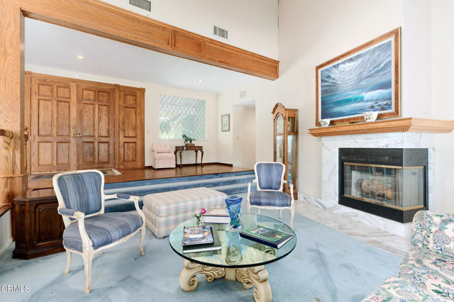 11616 E Las Posas Road, Camarillo CA: https://media.crmls.org/mediaz/881001f8-5330-4e9c-bede-0a81f00340fd.jpg