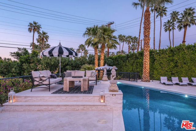 148 W Camino Descanso, Palm Springs, CA 92264