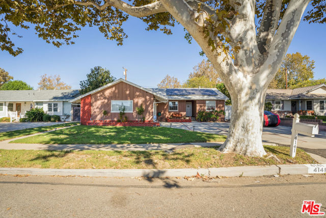4141 Eileen Street, Simi Valley CA: https://media.crmls.org/mediaz/88109313-957d-4968-9044-8b668a541d4c.jpg