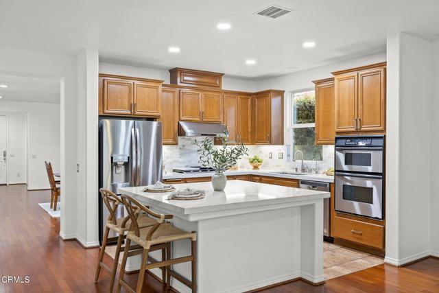 3806 Golden Pond Drive, Camarillo CA: https://media.crmls.org/mediaz/8811374b-85ae-4199-9f8e-a79def192d66.jpg