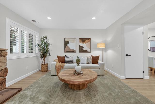 3513 Ivalynn Circle, San Jose CA: https://media.crmls.org/mediaz/88114a8a-e90c-486d-87d8-00b4a3561e0b.jpg