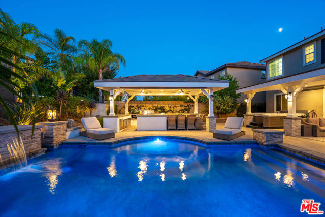 22499 Leaf Spring Court, Santa Clarita CA: https://media.crmls.org/mediaz/8811613a-f9ac-470c-85c0-2f8143f3763c.jpg