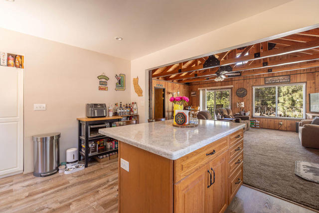 308 W Rainbow Boulevard, Big Bear CA: https://media.crmls.org/mediaz/8811c109-97b3-4f53-8ba5-daee02085d33.jpg