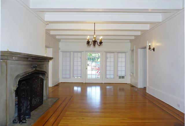 121 E Julian Street, San Jose CA: https://media.crmls.org/mediaz/88150139-c0f1-4485-ad4a-467a82bab1d6.jpg