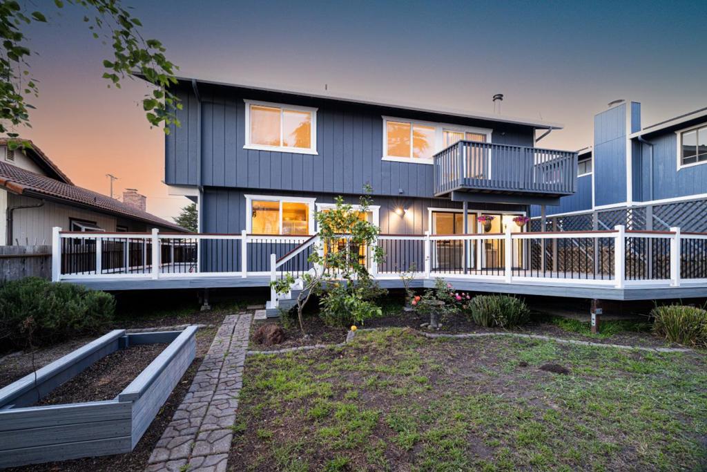 https://media.crmls.org/mediaz/88155fc7-8549-4b5b-896f-0f28e3f9d361.jpg?preset=X-Large