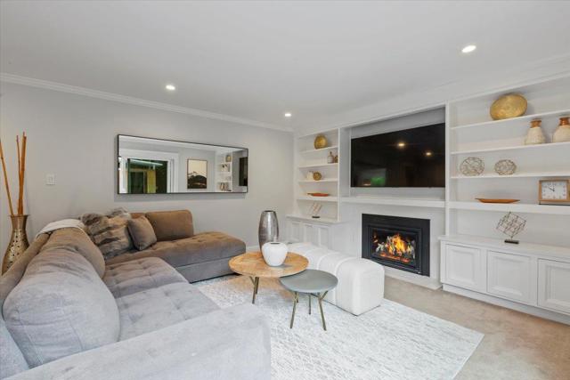 2013 Avignon Place, Half Moon Bay CA: https://media.crmls.org/mediaz/8815a24d-e50f-4752-a4be-945bebd33d3b.jpg