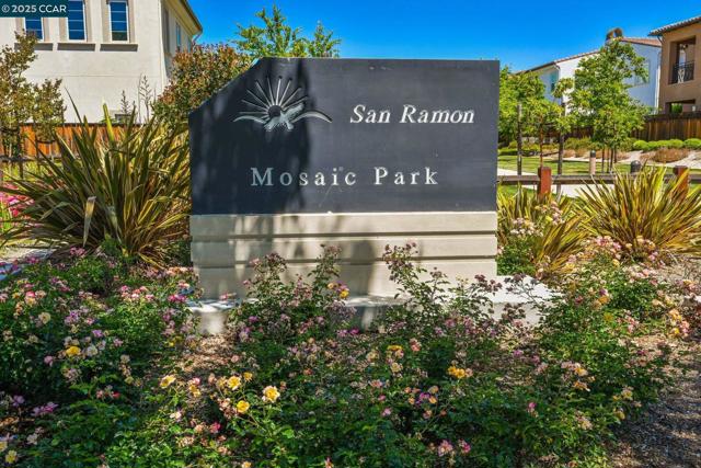 7774 Stoneleaf Rd, San Ramon CA: https://media.crmls.org/mediaz/8815c78f-17ab-4f46-8d84-cee95b9e1d45.jpg